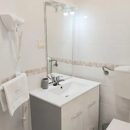 Lacus Town * Lagos