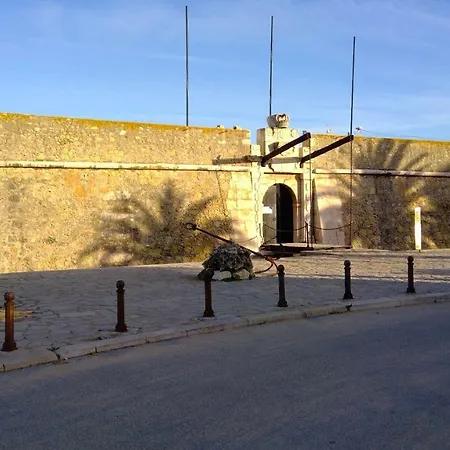 Lacus Town בית הארחה